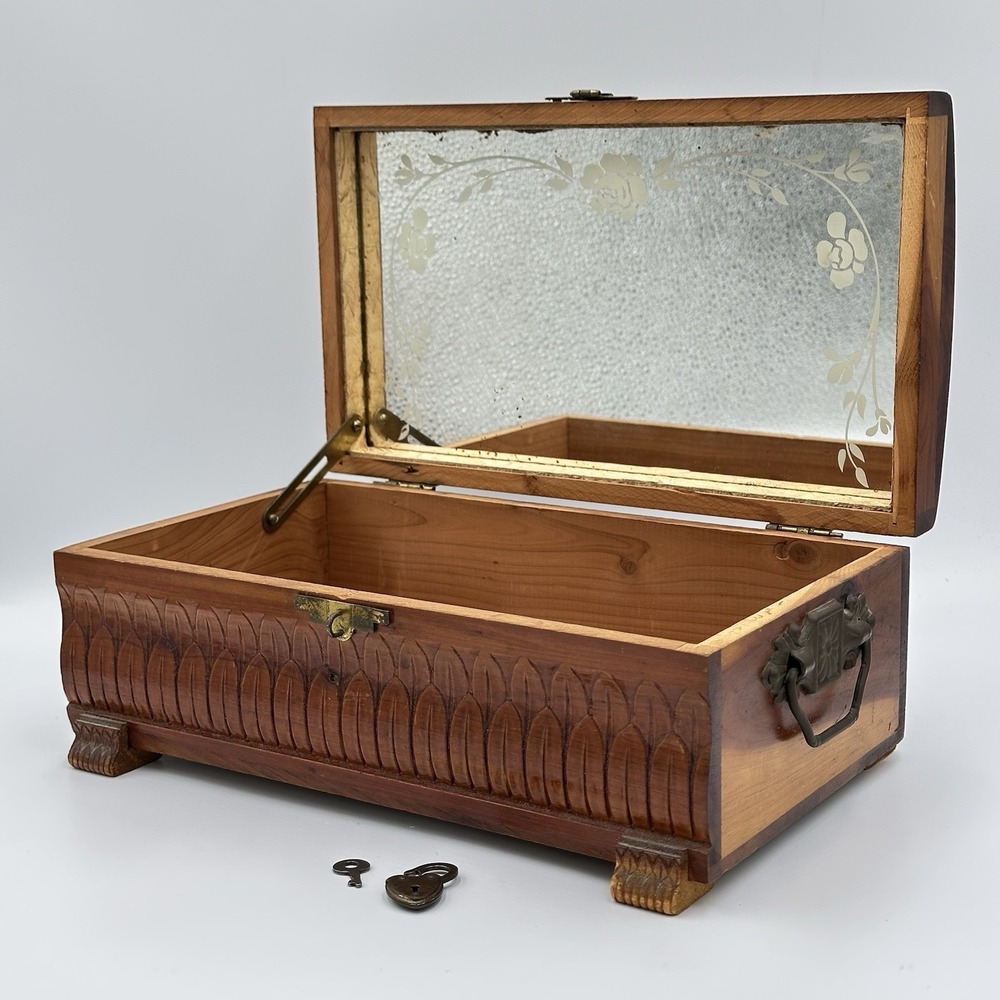 Vintage Carved Cedar Jewelry Box Country Scene Etched Mirror & Scalloped Feet